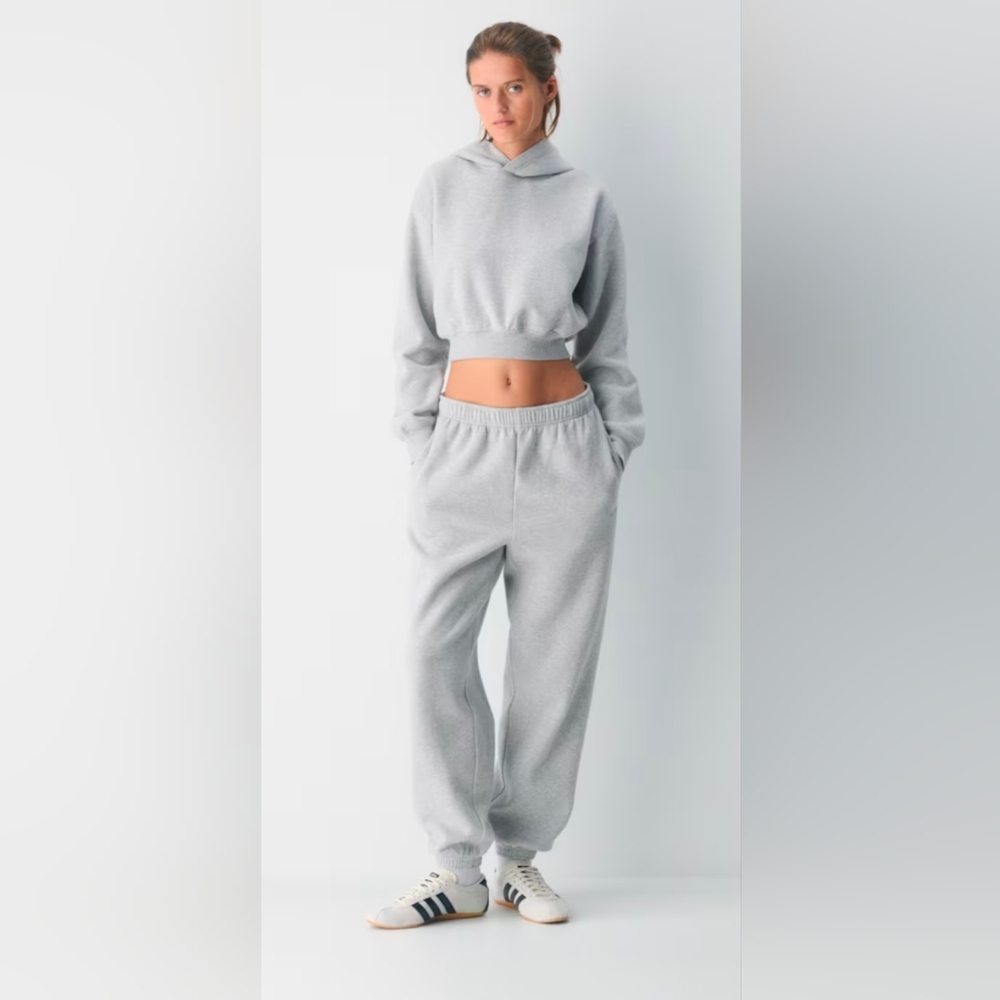 Aritzia TNA Cozy Sweatfleece Mega Jogger